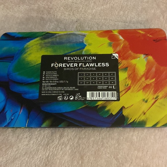 Makeup revolution palette - Picture 3 of 3